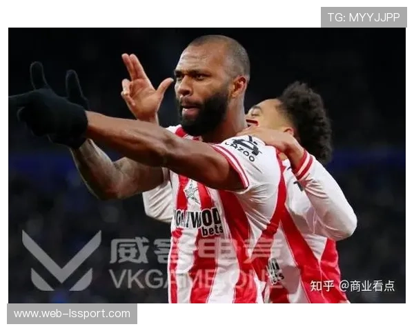 布伦特福德4-2埃弗顿：伊戈尔·蒂亚戈帽子戏法闪耀客场